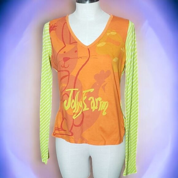 Custo Barcelona Longsleeve Graphic V-Neck Tee - Picture 1 of 13